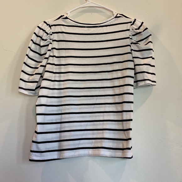 Francesca’s SUPER cute striped top with hearts detail. Sz S/ perfect condition! - Picture 3 of 3